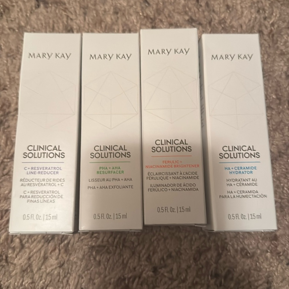 Mary Kay Clinical Solutions. Brand new. Bundle.
